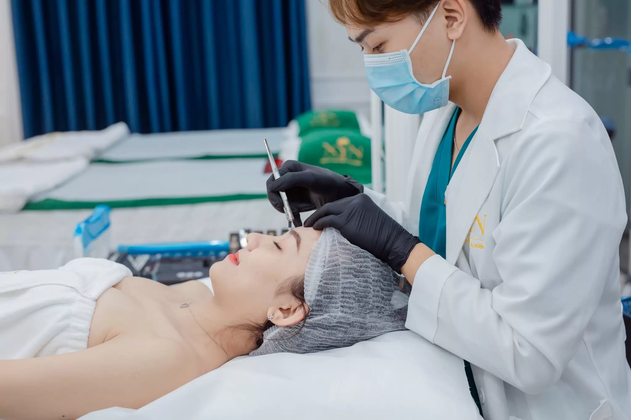  Kho&aacute; Học Chăm S&oacute;c Da Chuy&ecirc;n Nghiệp