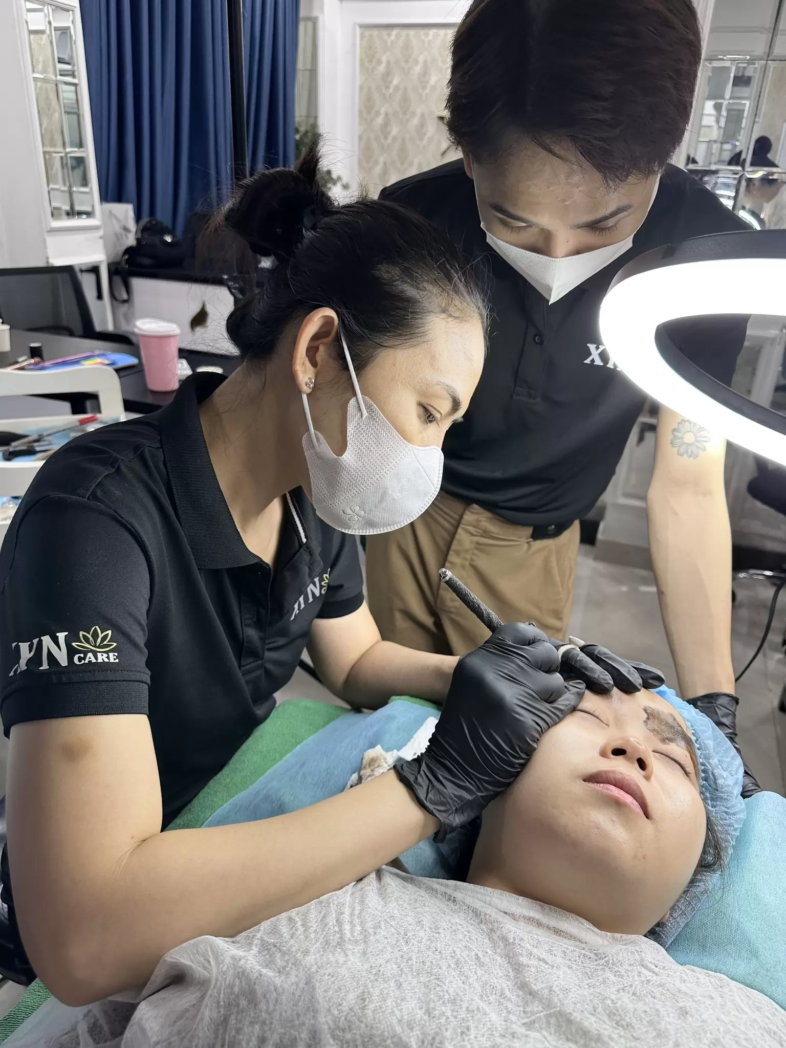 HỌC NGHỀ THẨM MỸ TỰ TIN V&Agrave;O NGHỀ CHỈ 2 TH&Aacute;NG